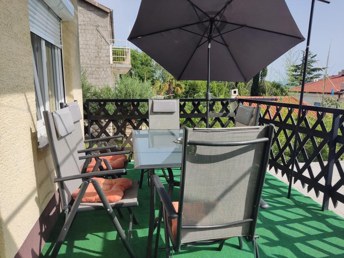 Apartment Teresa With Big Terrace Dramalj Crikvenica Luaran gambar